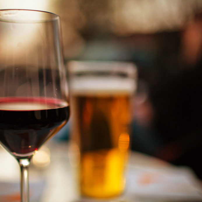 Zonder krullen uitslag Woordweetje: bier na wijn geeft venijn - Taalvoutjes